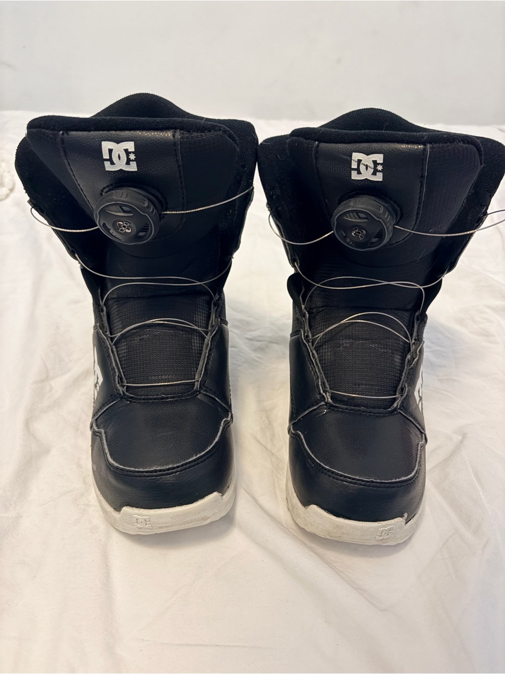 DC Scout Black Kids' Snowboard Boots with White Soles